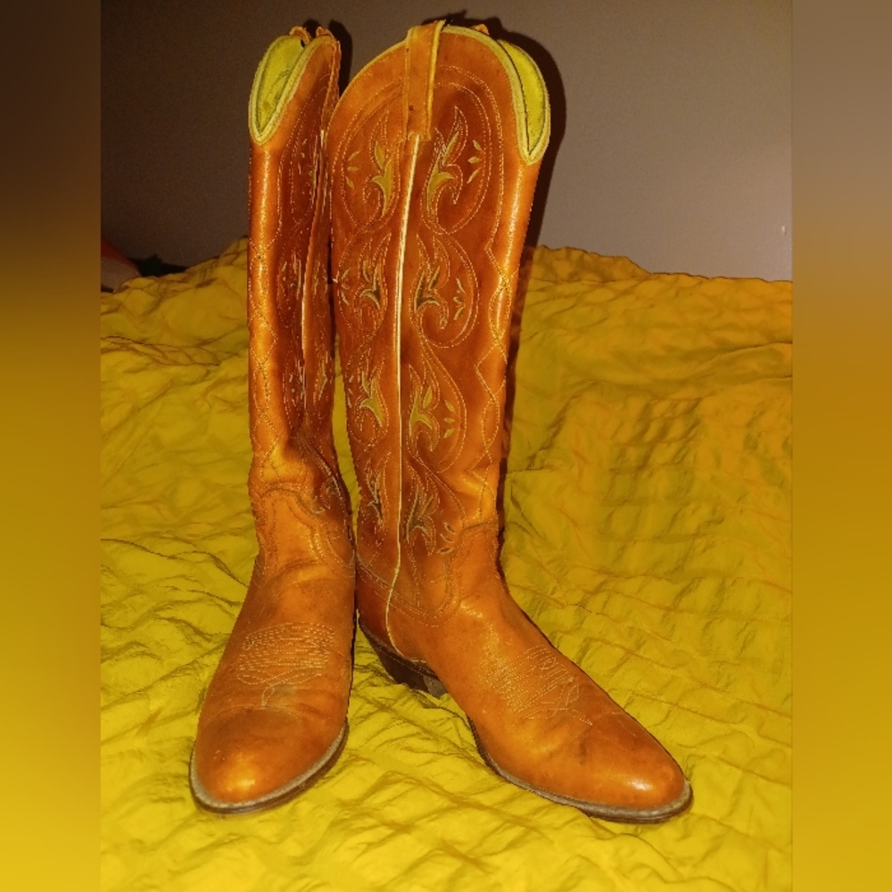 Acme Boots